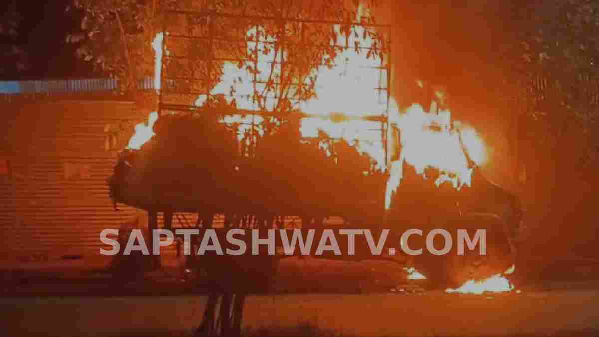 ಚಿಕ್ಕಬಾಣವಾರದಲ್ಲಿ ಧಗಧಗನೆ ಉರಿದ ಕಸದ ಮಿನಿ ಲಾರಿ - ತಪ್ಪಿದ ಭಾರಿ ಅನಾಹುತ!!