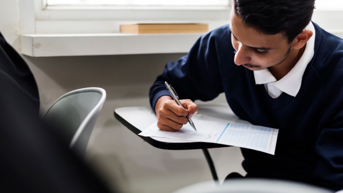 GATE 2027 Exam Dates Announced: IIT Madras Introduces New Robotics Paper for Aspirants | Photo Credit: https://www.magnific.com
