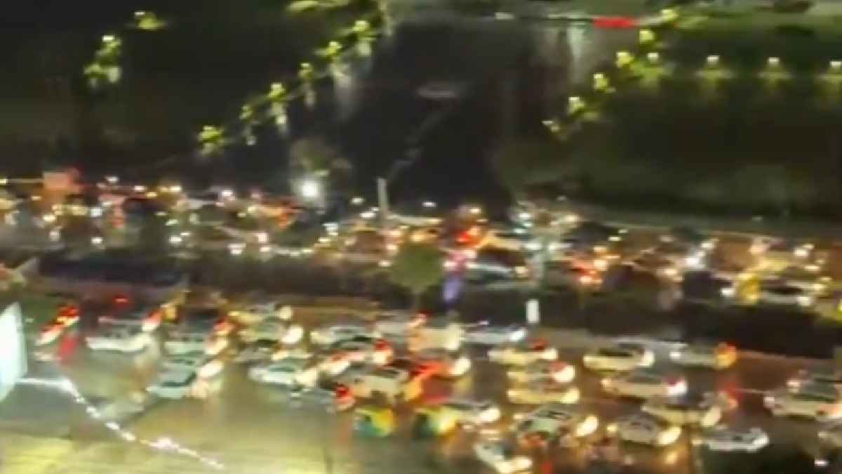 Monsoon Fury Brings Gurugram to a Standstill: Flooded Roads, 10-km Traffic Jams Trigger Work-From-Home Advisory