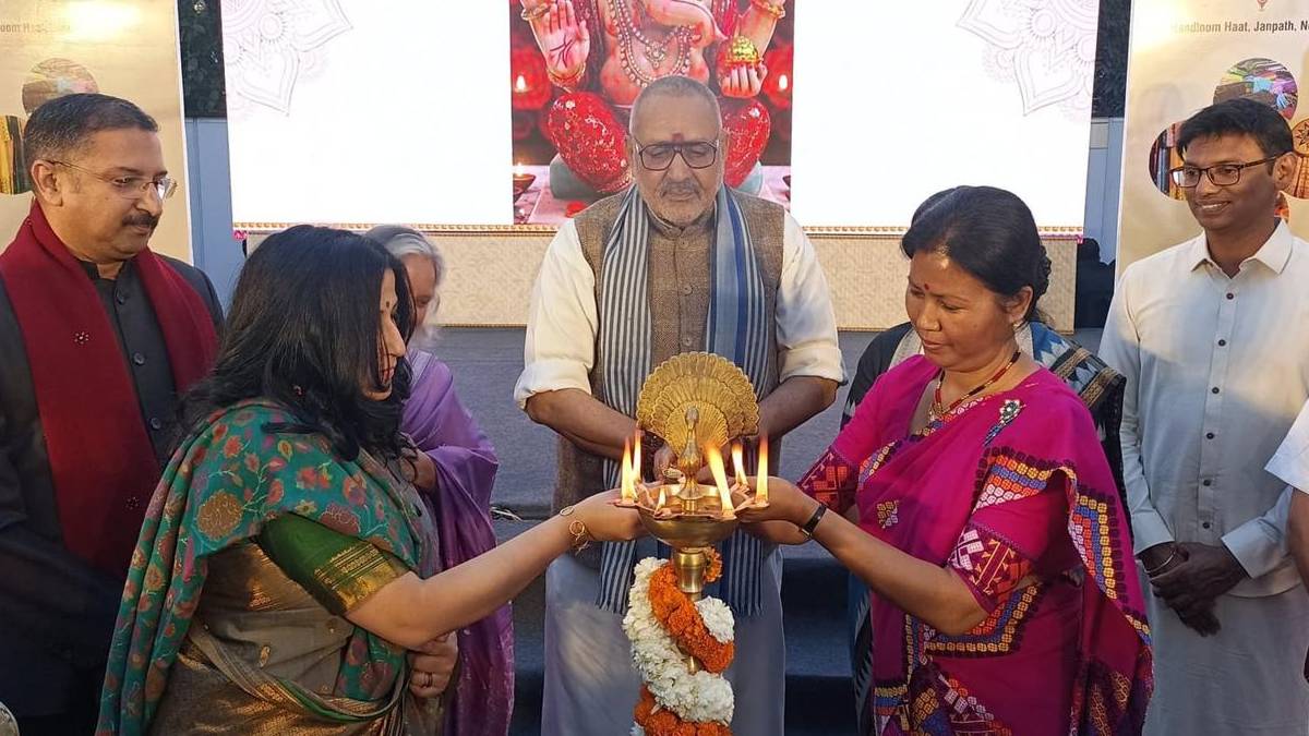 Andhra Pradesh Brings Handloom Heritage to the Capital with 8-Day Mega Expo in New Delhi