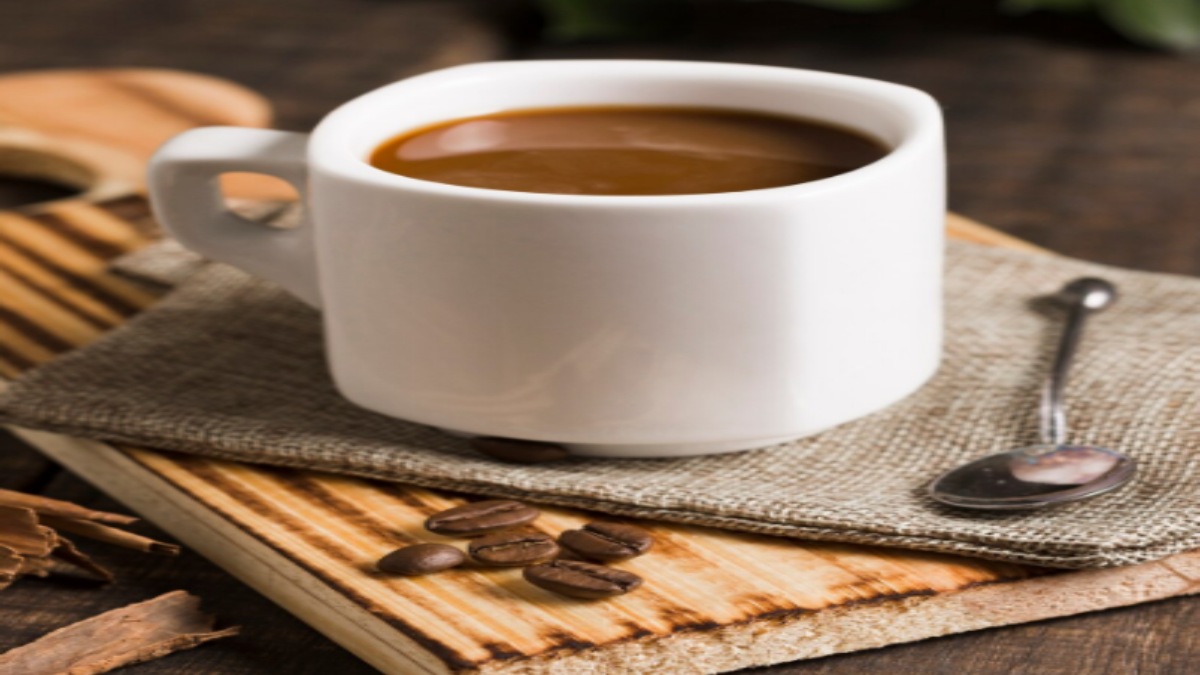 Morning Coffee and Aging: New Study Explores How Your Coffee Choice May Affect Healthy Aging | Photo Credit: https://www.magnific.com