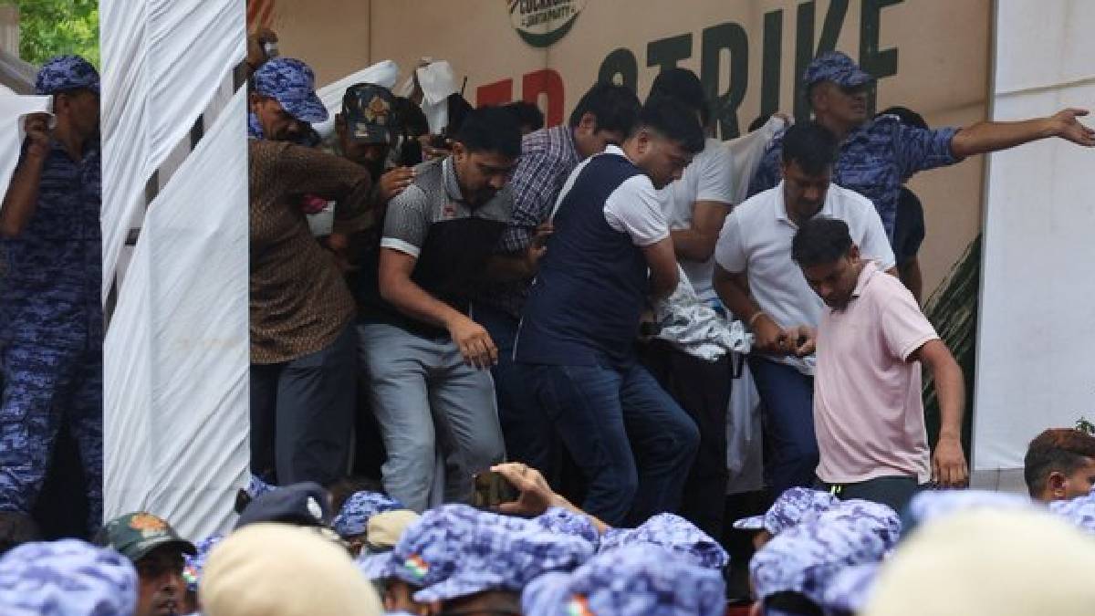 Police Shift Fasting Activist to Hospital | Photo Credit: https://x.com/Reuters