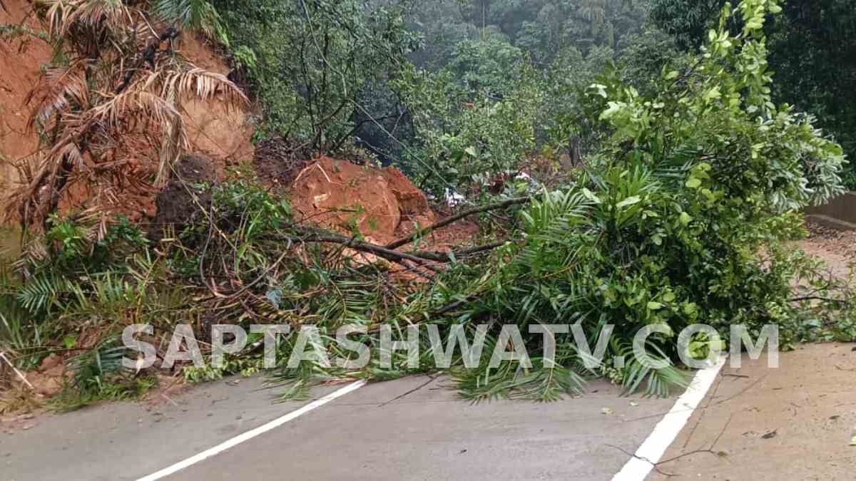 NH-766E Blocked After Hill Collapse in Uttara Kannada