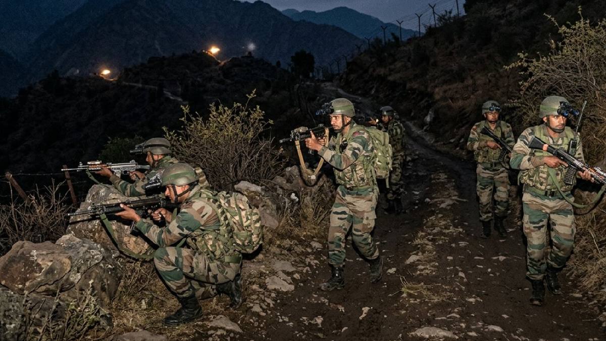 Pakistan Violates Ceasefire in Rajouri, Indian Army Foils Suspected Infiltration Bid Along LoC