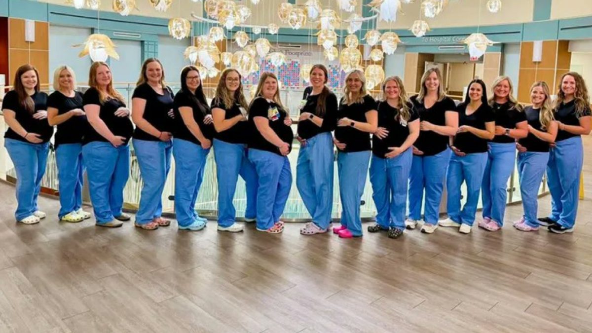 19 Nurses at Miami Valley Hospital Celebrate Pregnancy Together, Creating a Heartwarming Workplace Milestone