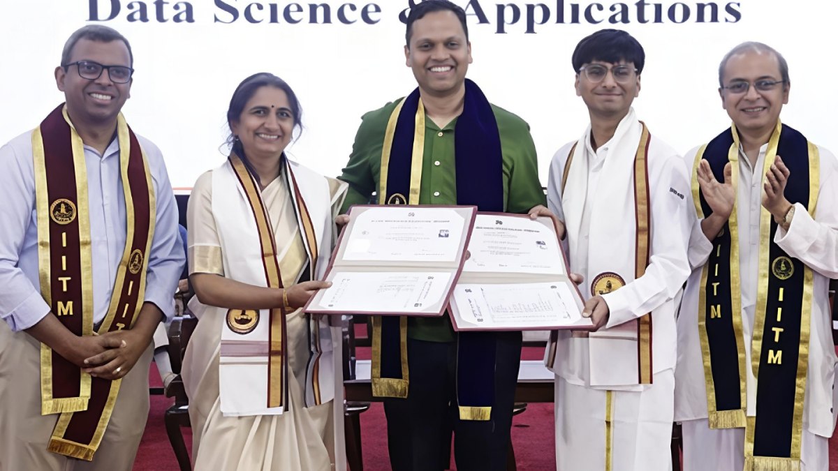 Mother and Son Graduate Together from IIT Madras at Ages 45 and 21, Inspiring Lifelong Learning | Photo Credit: https://x.com/VikasAlwys