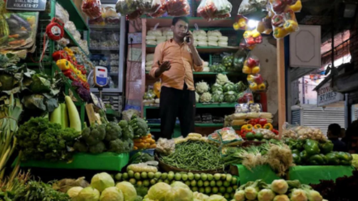 How the Monsoon Affects Vegetable Prices, Milk Supply and Household Budgets Across India