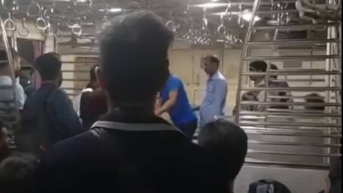 Mumbai Local Train Scuffle Leaves Two Injured, Sparks Fresh Safety Concerns