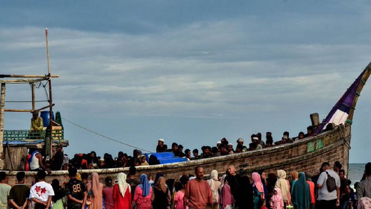 Myanmar Boat Tragedy: Over 500 Feared Dead After Migrant Boats Sink, UN Raises Alarm