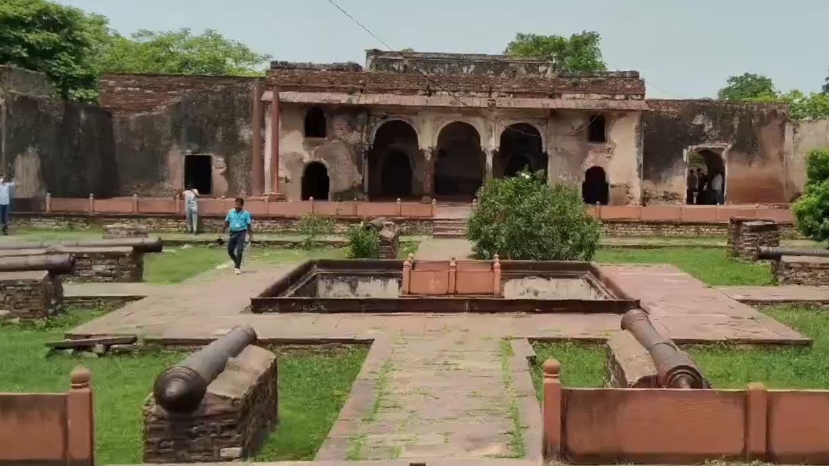 3,000-kg Scindia-Era Cannon Stolen from Madhya Pradesh’s Narwar Fort, Police Probe Smuggling Angle