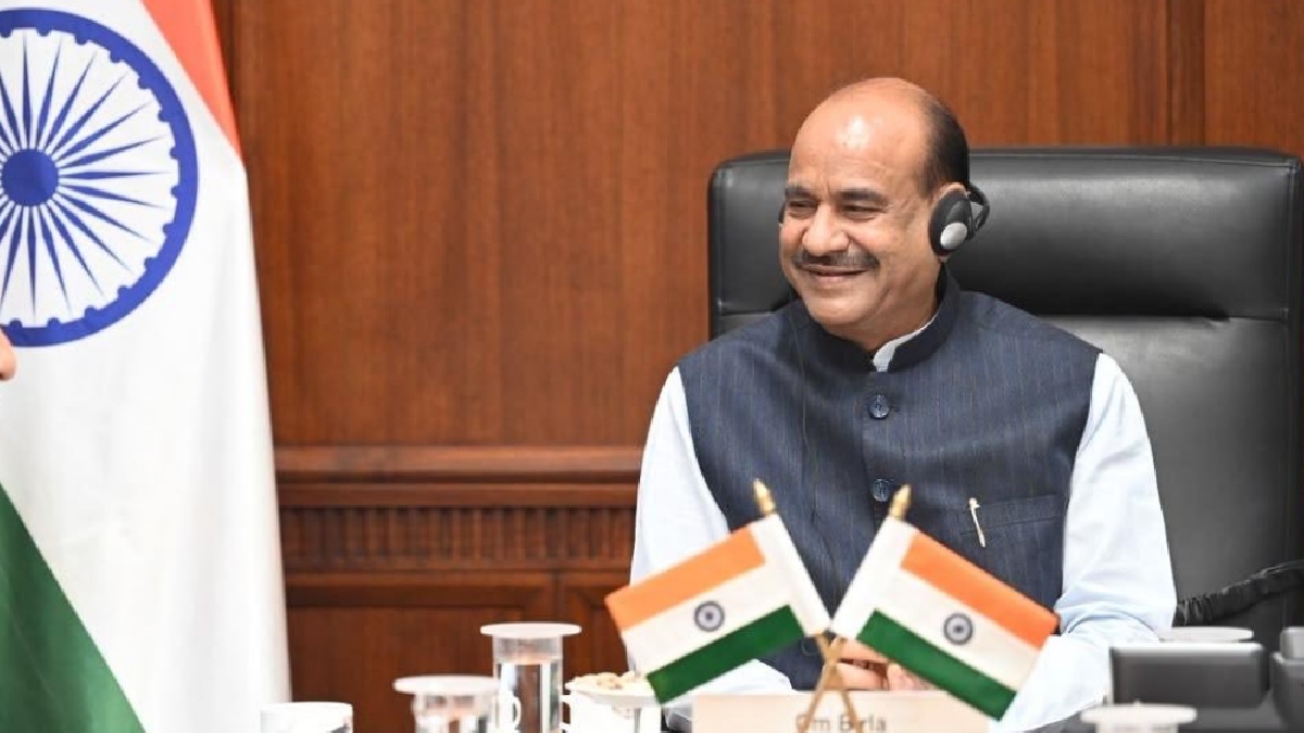 Supreme Court Notices Lok Sabha Speaker Om Birla, Six Rebel Shiv Sena MPs Over Merger Row
