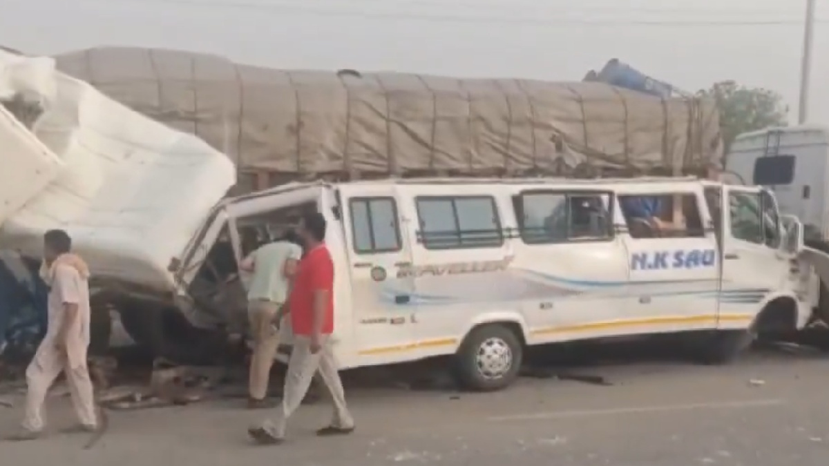 4 Amarnath Pilgrims Killed, 8 Injured After Tempo Traveller Hits Parked Truck in Punjab