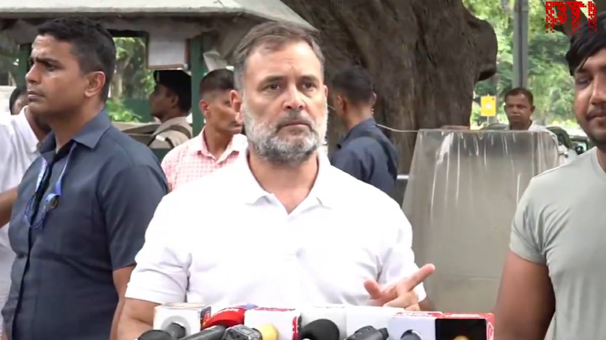 Rahul Gandhi Urges Government to Accept Students' Three Demands, Criticises Handling of Protests