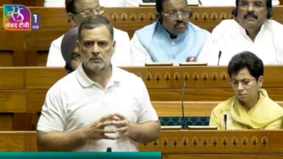 ಲೋಕಸಭೆಯಲ್ಲಿ ನೀಟ್ ಬಿರುಗಾಳಿ - ರಾಹುಲ್ ಗಾಂಧಿ ಬಳಸಿ ನಡವೆ 'ಅಂಧಭಕ್ತ', 'ಮೂರ್ಖ' ಪದಗಳಿಗೆ ಬಿಜೆಪಿಯಿಂದ ತೀವ್ರ ಆಕ್ರೋಶ!!