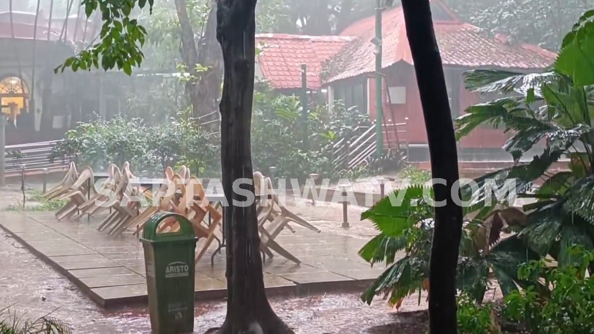 ಕೊನೆಗೂ ತಂಪಾದ ಸಿಲಿಕಾನ್ ಸಿಟಿ - ಬೆಂಗಳೂರಿಗೆ ವರುಣನ ಅದ್ಧೂರಿ ಎಂಟ್ರಿ, ಸುಡು ಬಿಸಿಲಿನಿಂದ ಜನ್ರಿಗೆ ಮುಕ್ತಿ!!