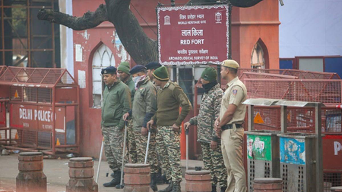 Hoax Bomb Threat at Delhi's Red Fort Sparks High-Security Alert