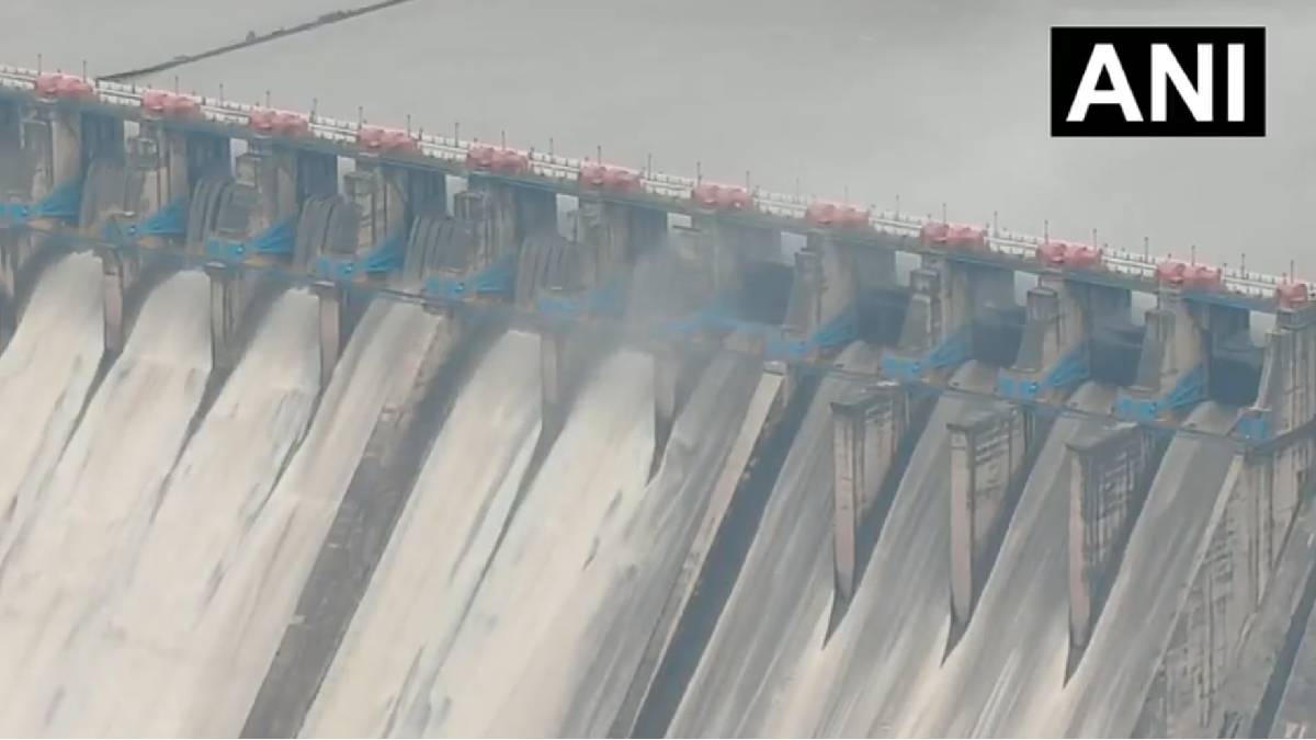 Salal Dam Gates Opened in Reasi After Heavy Rain | Photo Credit: https://x.com/ANI
