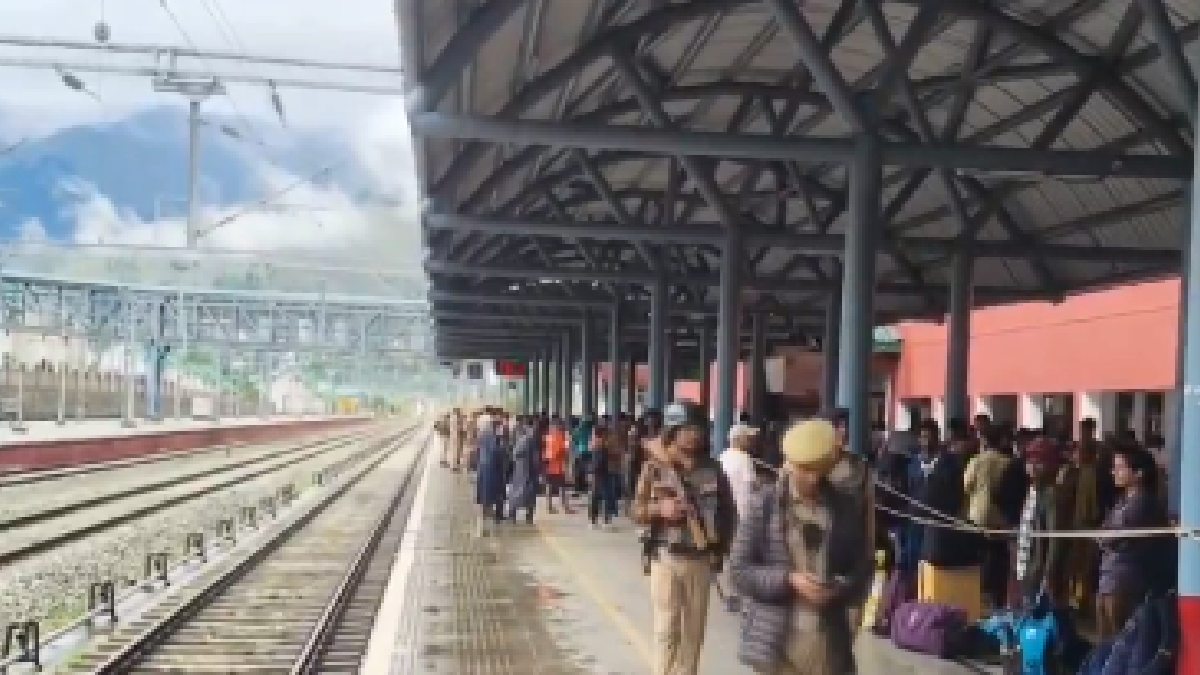 Northern Railway special train | Photo Credit: https://x.com/NewsArenaIndia