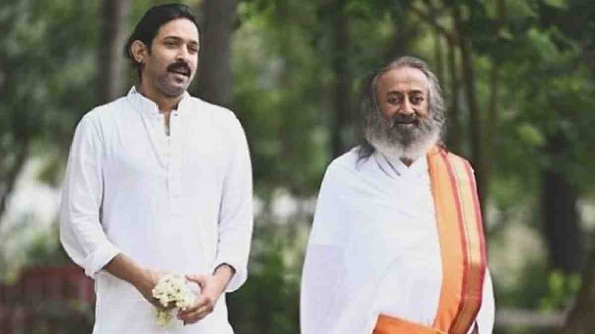 Vikrant Massey's Sri Sri Ravi Shankar Biopic 'White' Completes Dubbing Ahead of Release