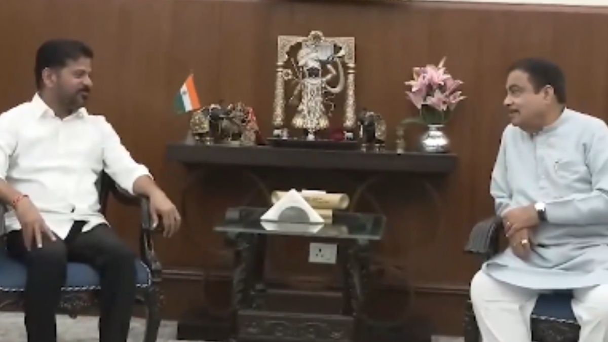 Telangana CM Revanth Reddy Meets Union Minister Nitin Gadkari in New Delhi to Discuss Infrastructure Projects