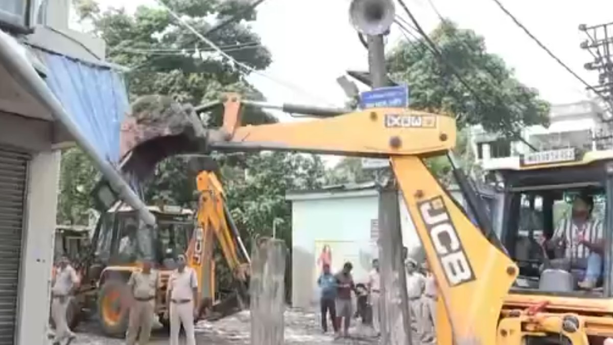 West Bengal Authorities Demolish Parts of Building Linked to TMC MP Abhishek Banerjee Over Alleged Illegal Construction