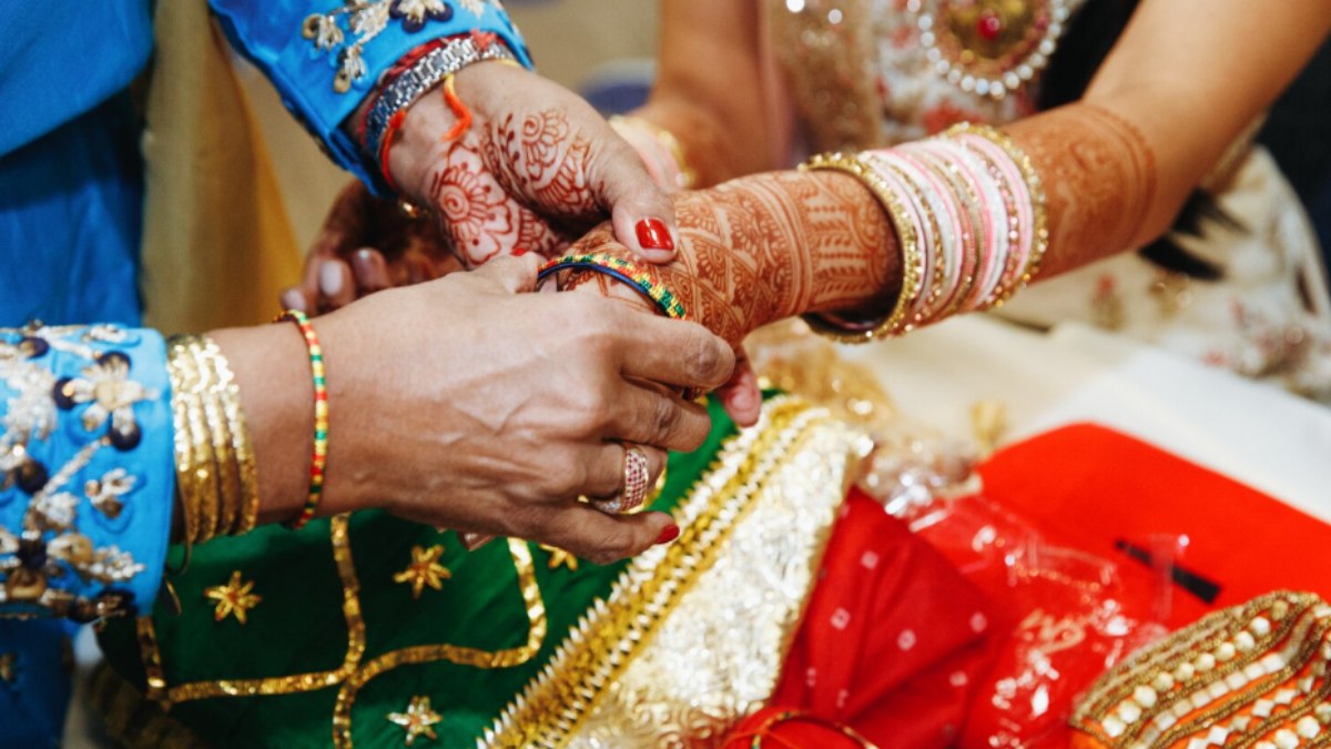 Uttar Pradesh: Woman Dies in Suspected Dowry Killing, Two Family Members Arrested