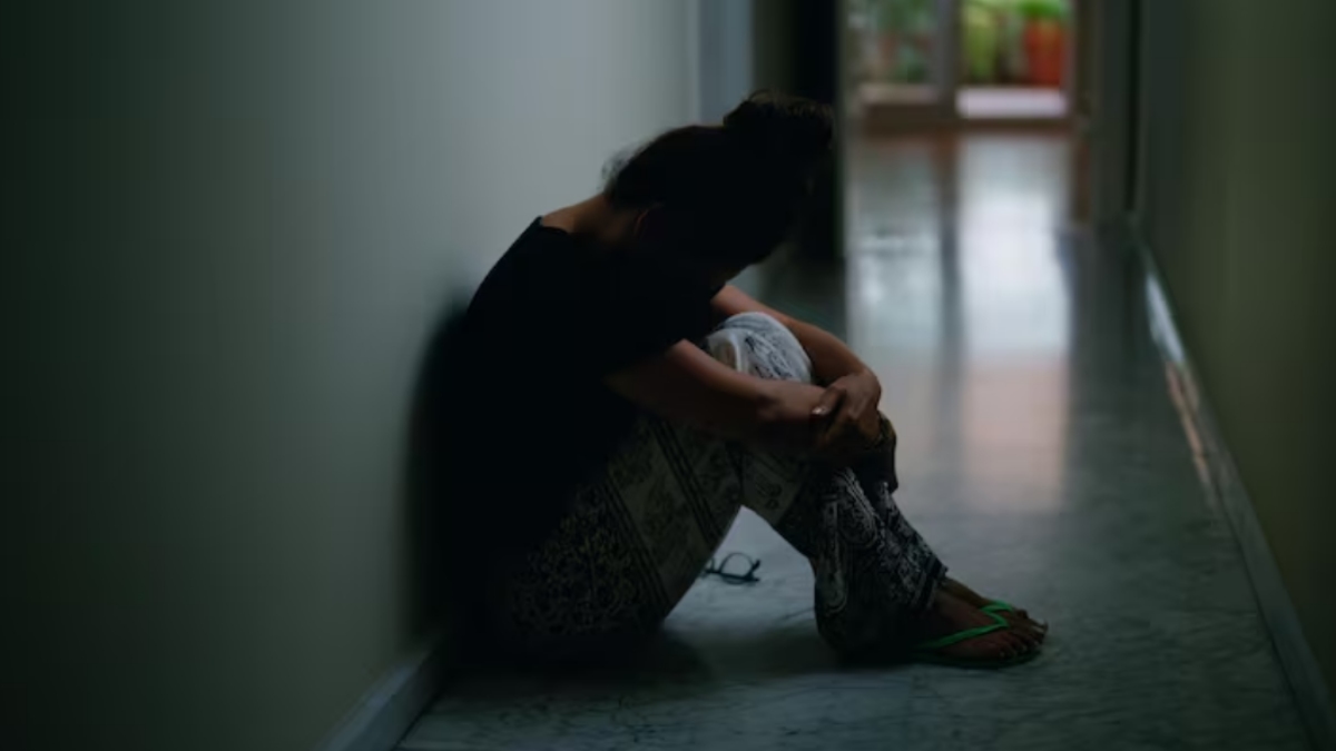 More Than 70% of Indian Suicides Overseas Reported in Gulf Nations: MEA Data Highlights Migrant Welfare Challenges