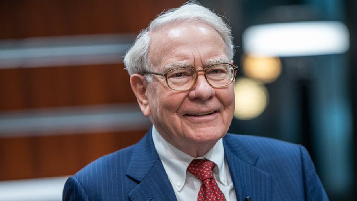 Warren Buffett Reveals the People Who Changed His Life Forever