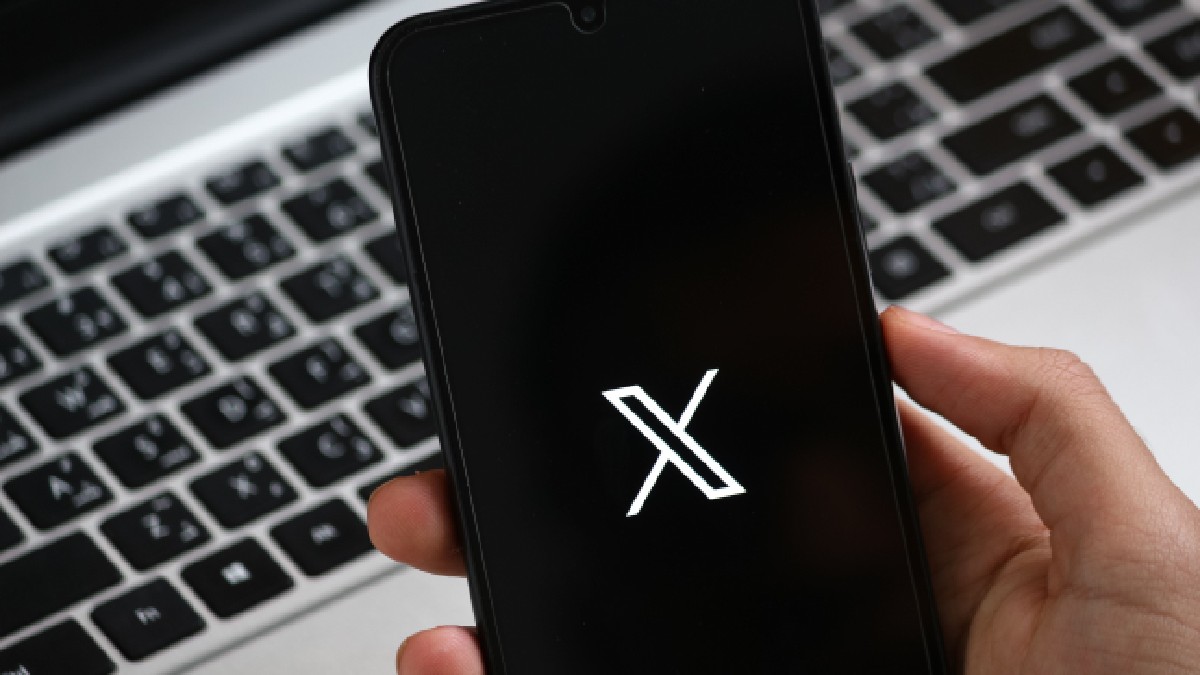 X Launches New Video Editor for iPhone With Green Screen Recording, Multilingual Captions and More Creator Tools