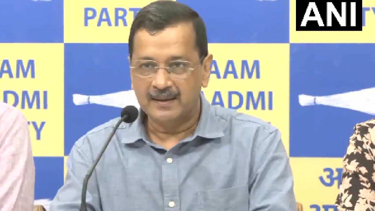 Arvind Kejriwal Urges Public to Avoid Petrol, Diesel Vehicles Until Government Clarifies E20 Fuel Policy
