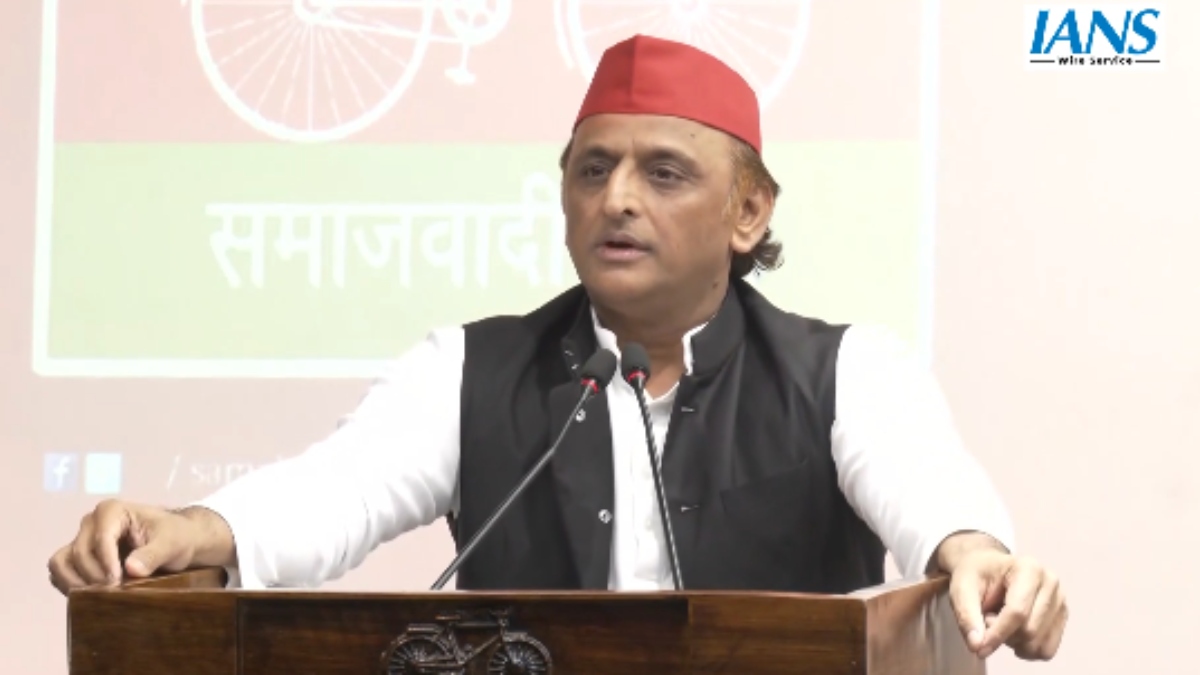 Akhilesh Yadav Promises ₹40,000 Annual Aid for Women Under ‘Stree Samman Samriddhi Yojana’