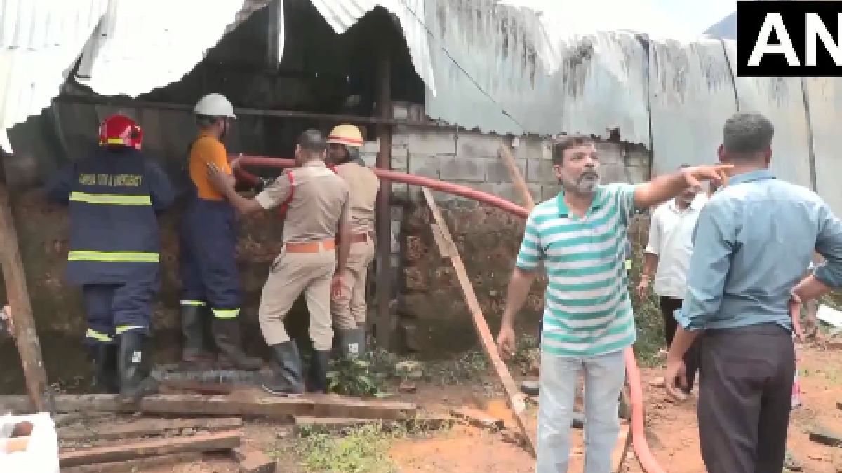 Firefighters battling cotton godown fire in Bhubaneswar | Photo Credit: https://x.com/ANI