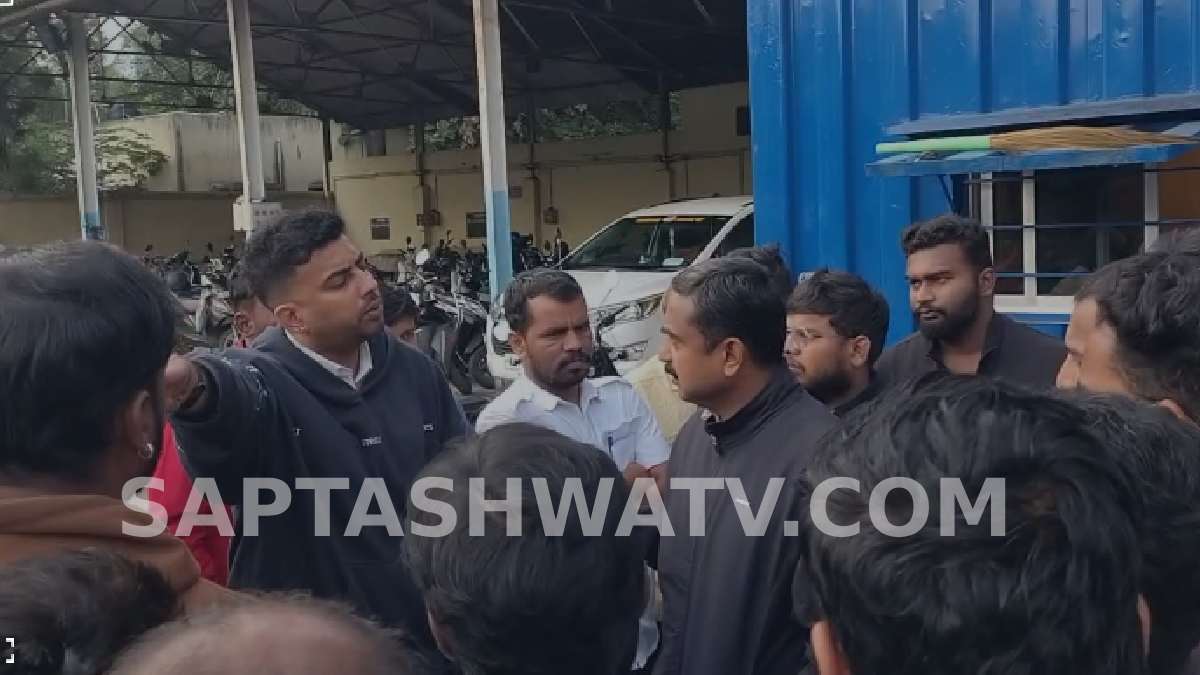 BMTC Electric Bus Services Halted at Kattriguppe Depot as Drivers Demand Higher Wages