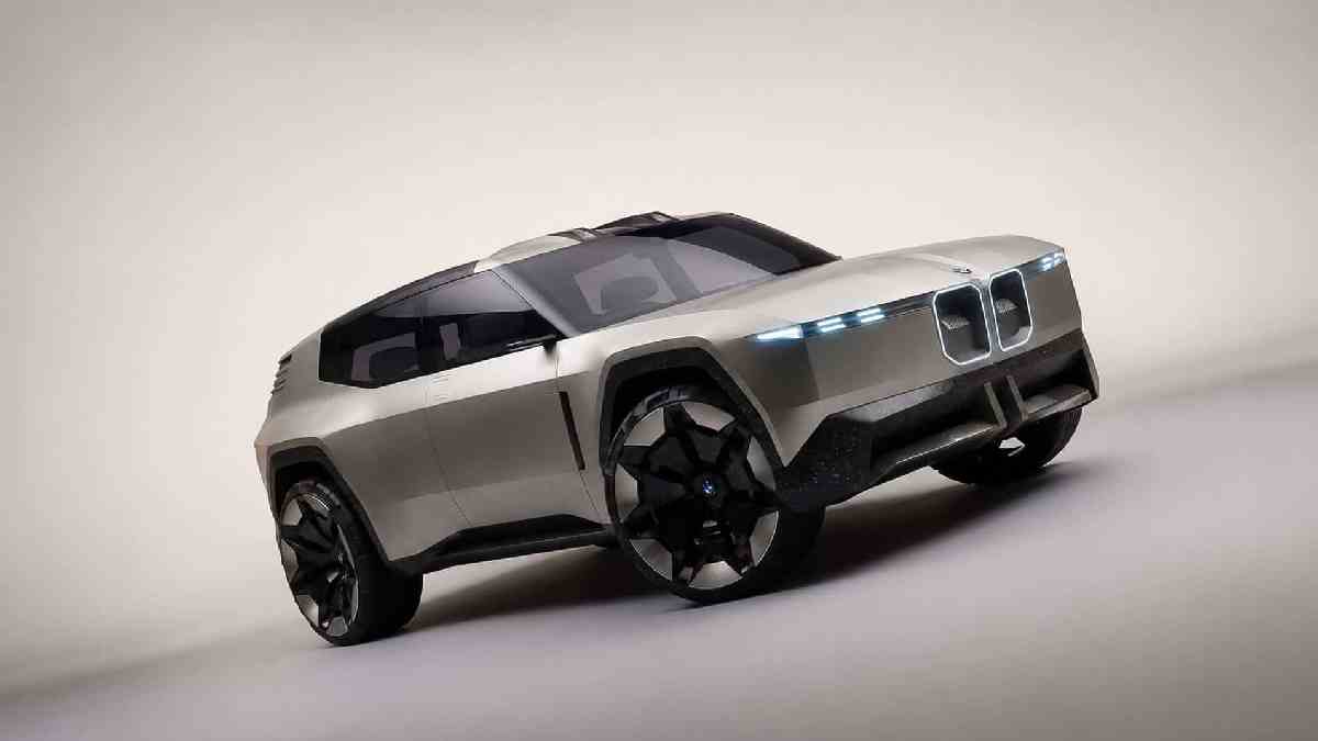 BMW Reportedly Puts G-Class and Defender Rival on Hold