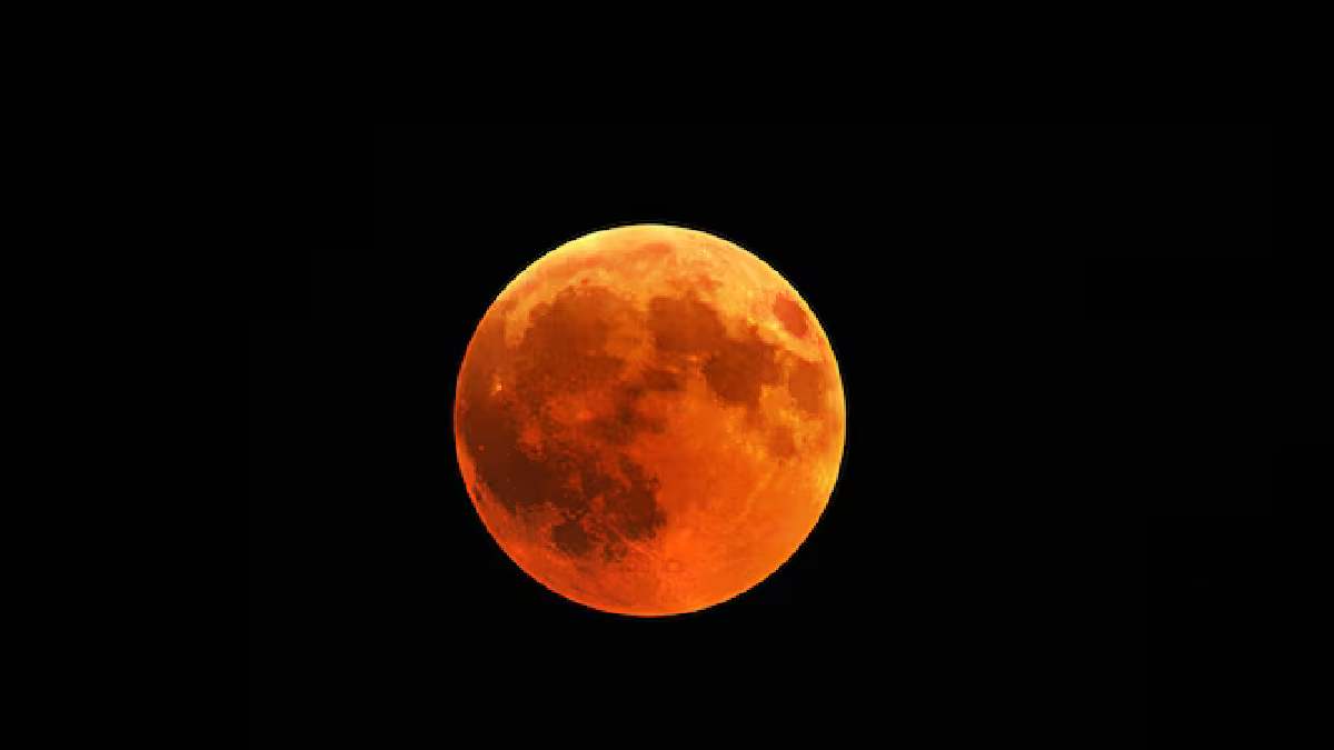 Chandra Grahan on August 28: Will Sutak Kaal Apply in India? Check Timings and Raksha Bandhan Impact