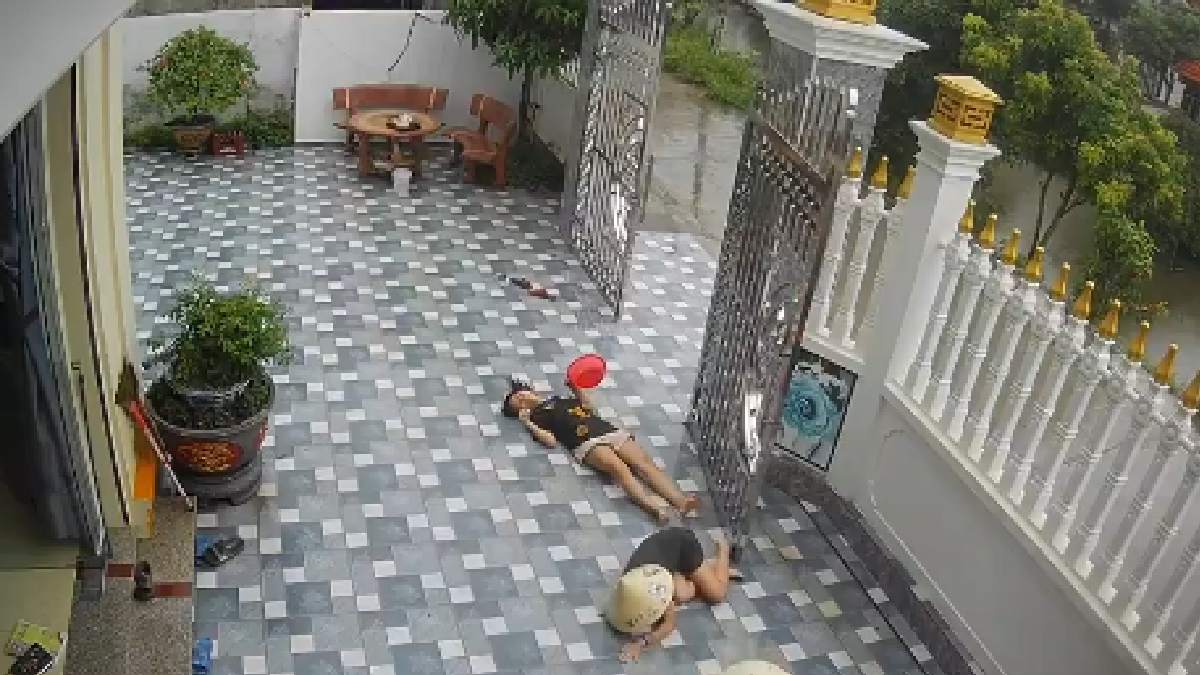 Kids Playing Outside Home When One Suddenly Collapses, Video Leaves Viewers Shocked