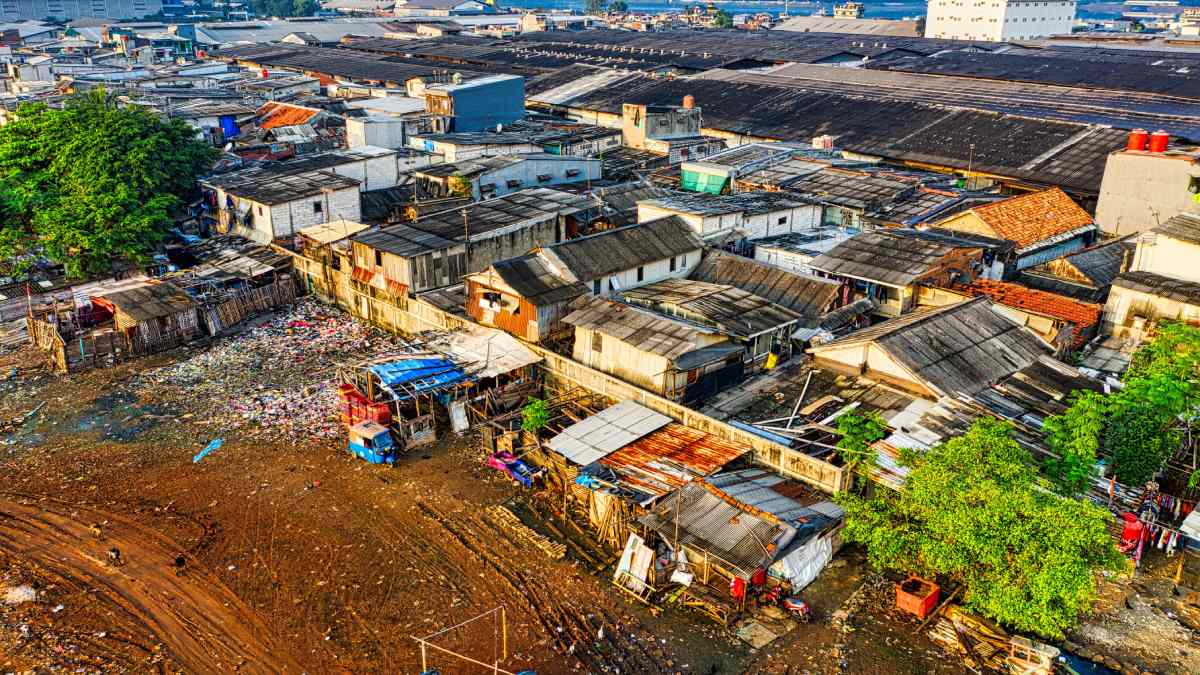 Delhi HC Orders Three Slum Clusters Near PM’s Residence To Vacate Within 6 Weeks