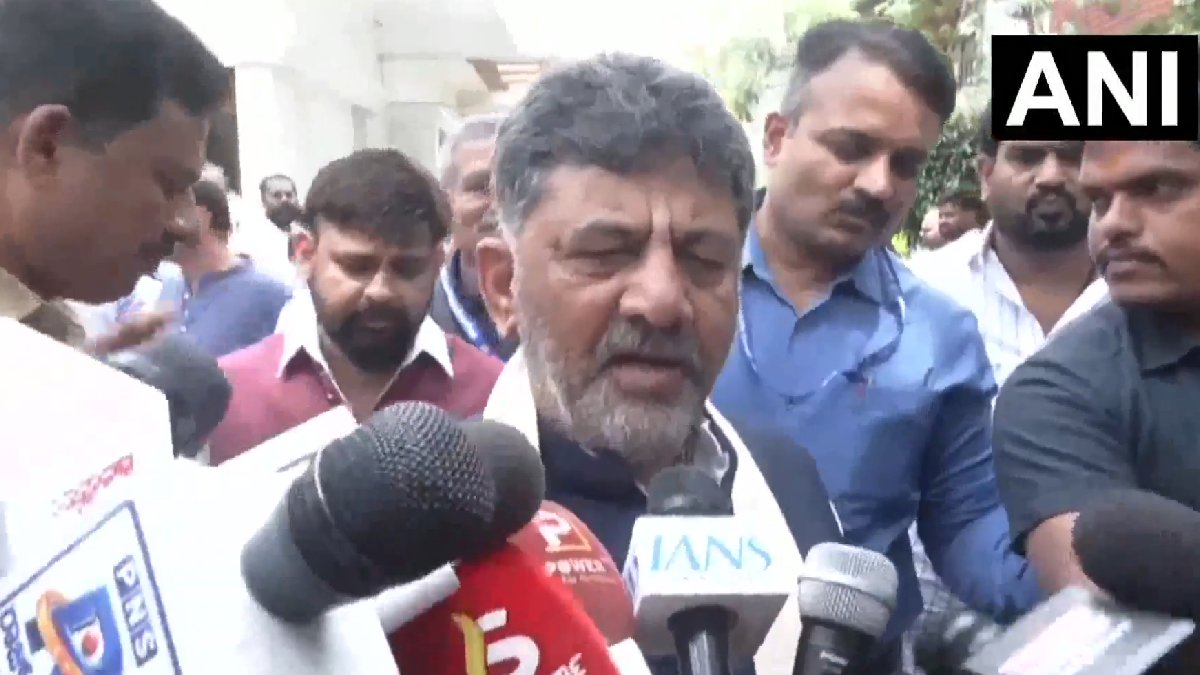 ಬಿ. ನಾಗೇಂದ್ರ ರಾಜೀನಾಮೆ ವಿಚಾರ - ‘ಪಕ್ಷದ ಎಲ್ಲರೂ ಶಿಸ್ತಿನ ಸೈನಿಕರು’ ಎಂದ ಡಿಕೆ ಶಿವಕುಮಾರ್!!