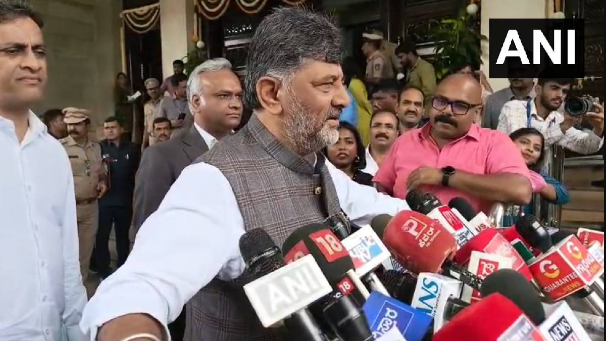 Karnataka CM D.K. Shivakumar Wishes People on Auspicious Varamahalakshmi Festival