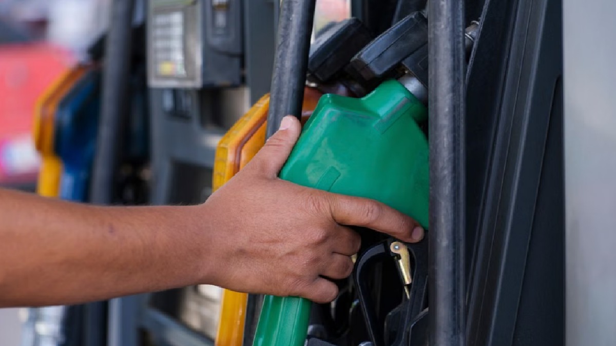 Will E10 Petrol Return? BPCL Breaks Silence on Lower-Ethanol Fuel Reports