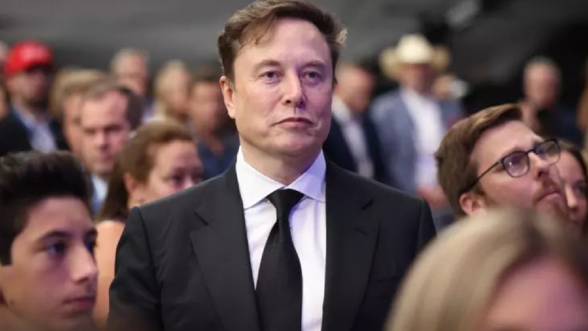 Elon Musk’s 2027 AI Prediction: Could Machines Outperform Humans at Digital Work?