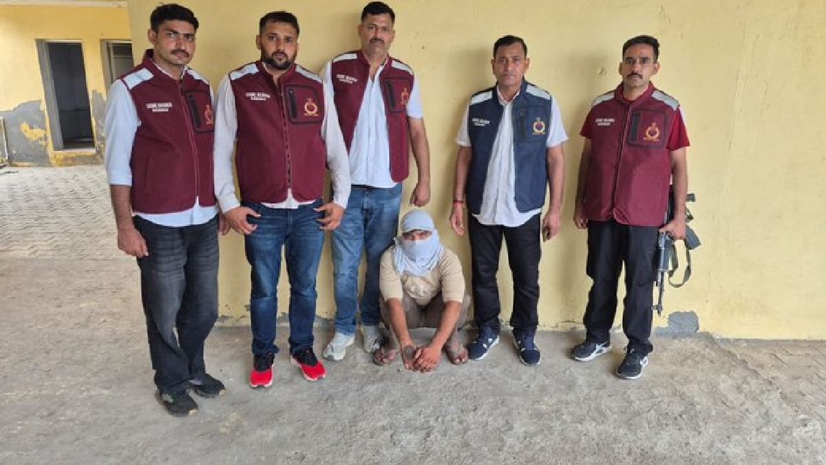 Faridabad school stabbing scene | Photo Credit: https://x.com/thetatvaindia