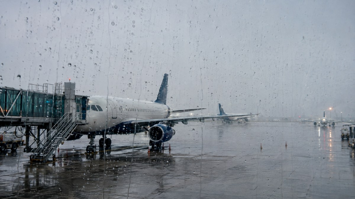 Delhi Rain Disrupts Air Travel: 14 Flights Diverted Amid Heavy Showers and Strong Winds