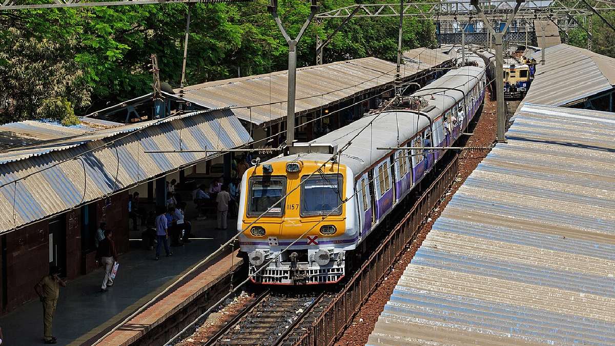 ಗೋಲ್ಡನ್ ಟೆಂಪಲ್ ಎಕ್ಸ್‌ಪ್ರೆಸ್‌ನಲ್ಲಿ ಹೈಡ್ರಾಮಾ - ಪ್ರಯಾಣಿಕರ ಮೇಲೆ ರಾಸಾಯನಿಕ ಸಿಂಪಡಿಸಿದ ವಿದೇಶಿ ಪ್ರಜೆ ಪೊಲೀಸ್ ವಶದಲ್ಲೇ ಸಾ*ವು!!