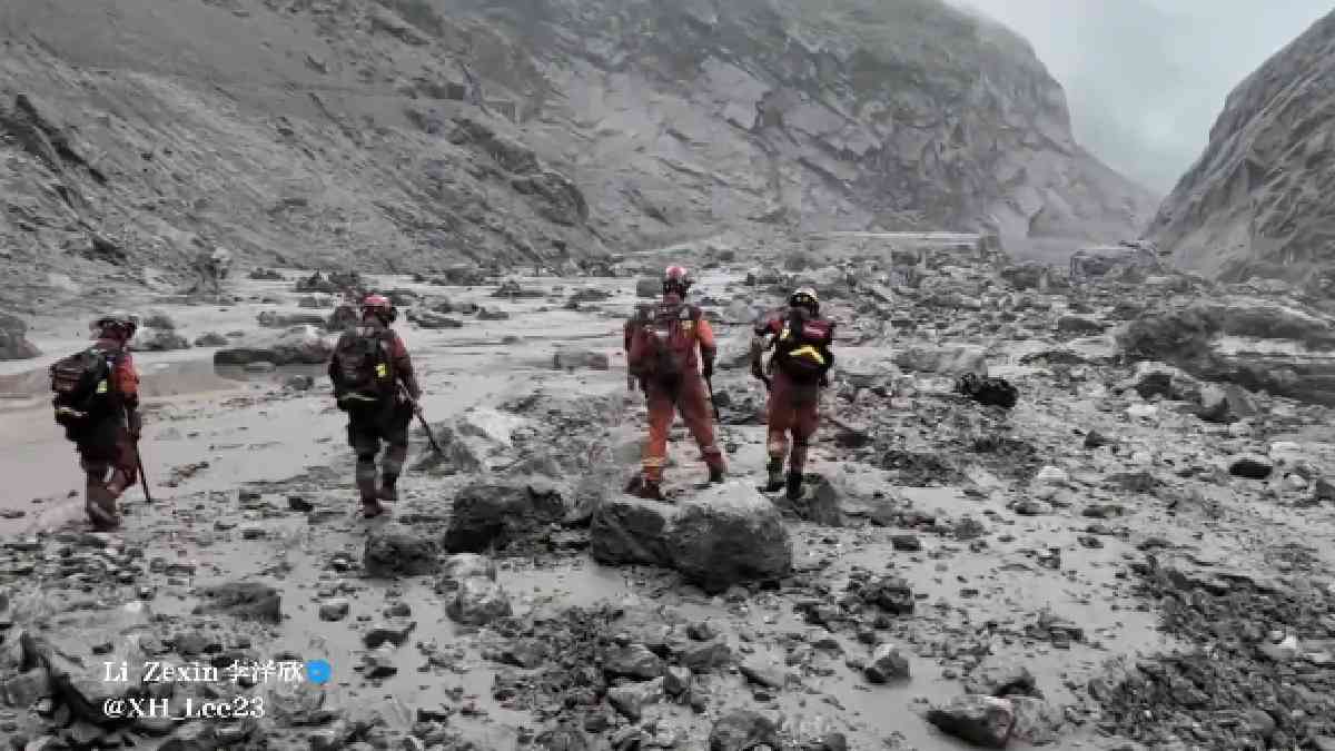 “Is Anybody Here?”: Chinese Rescue Teams Search Mud-Buried Gyirong Port After Disaster