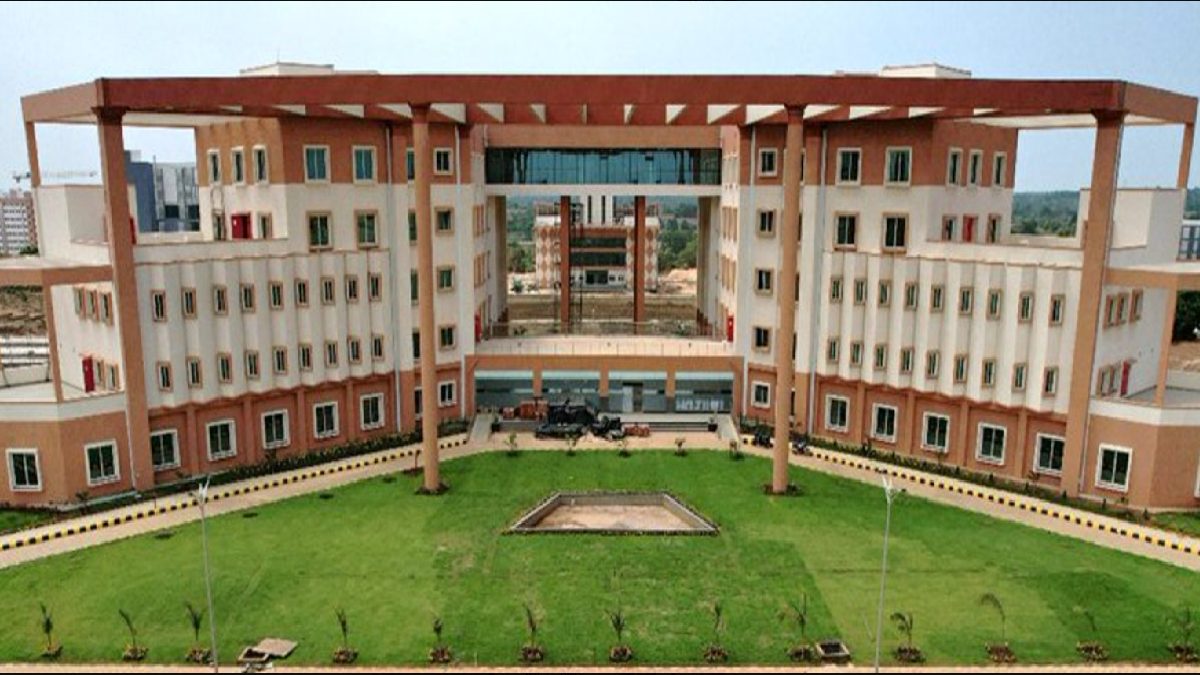 IIT Dharwad Offers Free One-Year AI Course With Hostel, Stipend; Apply By August 31