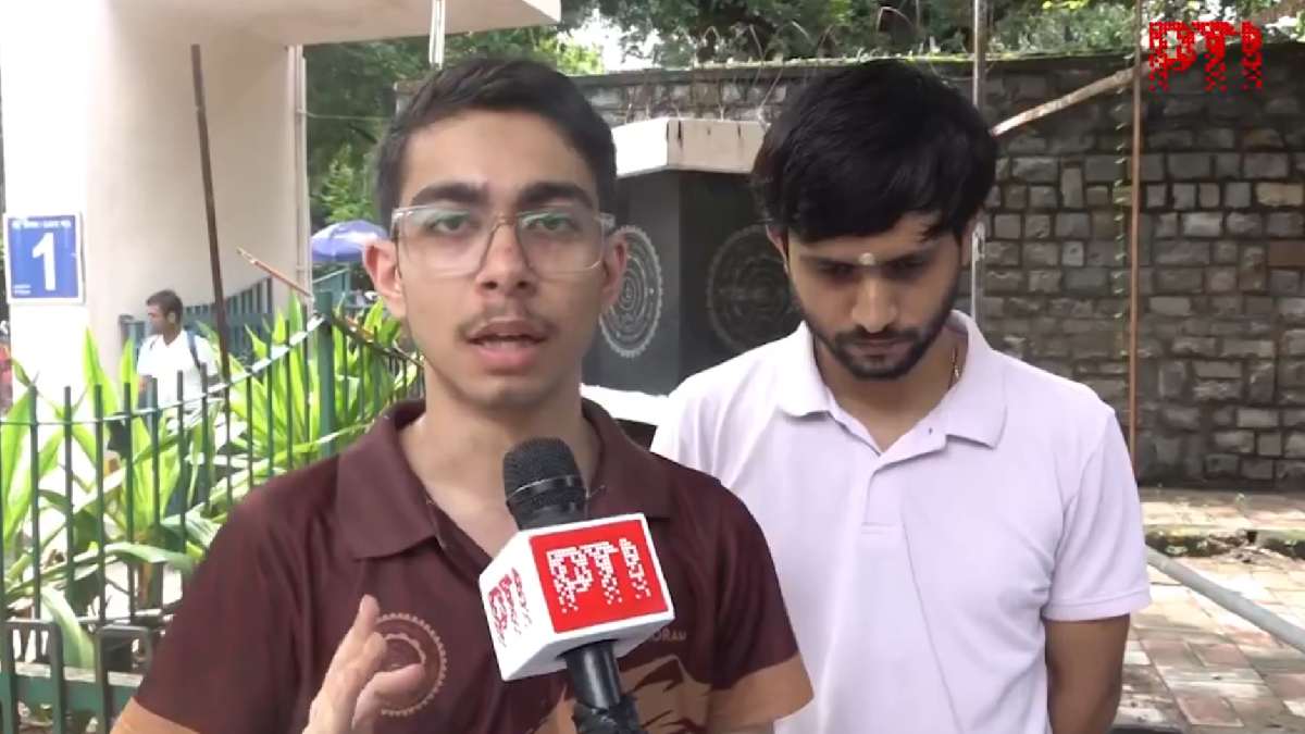 ವಿದ್ಯಾರ್ಥಿ ಸಾ*ವಿನ ಬಳಿಕ IIT ದೆಹಲಿಯಲ್ಲಿ ಆಕ್ರೋಶ; ‘ಸಂತಾಪ ಸಾಕಾಗಲ್ಲ, ಪರಿಹಾರ ಬೇಕು’ ಎಂದು ಪ್ರತಿಭಟನೆ!!
