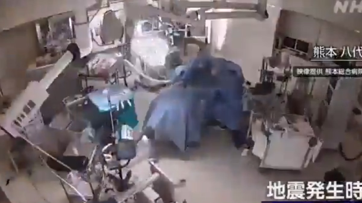 'They Never Let Go': Doctors Shield Patient During Japan Earthquake Instead of Running, Viral Video Wins Global Praise