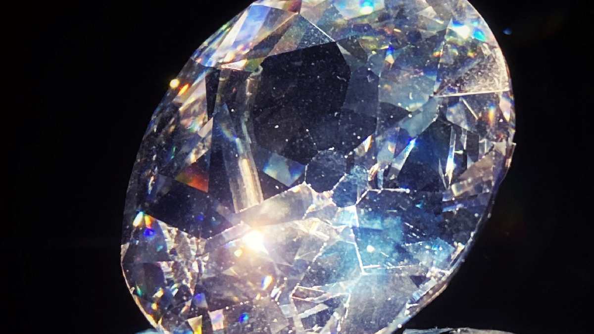 Koh-i-Noor: The Untold Story of India’s Legendary Diamond, Its Stolen Journey and Priceless Legacy