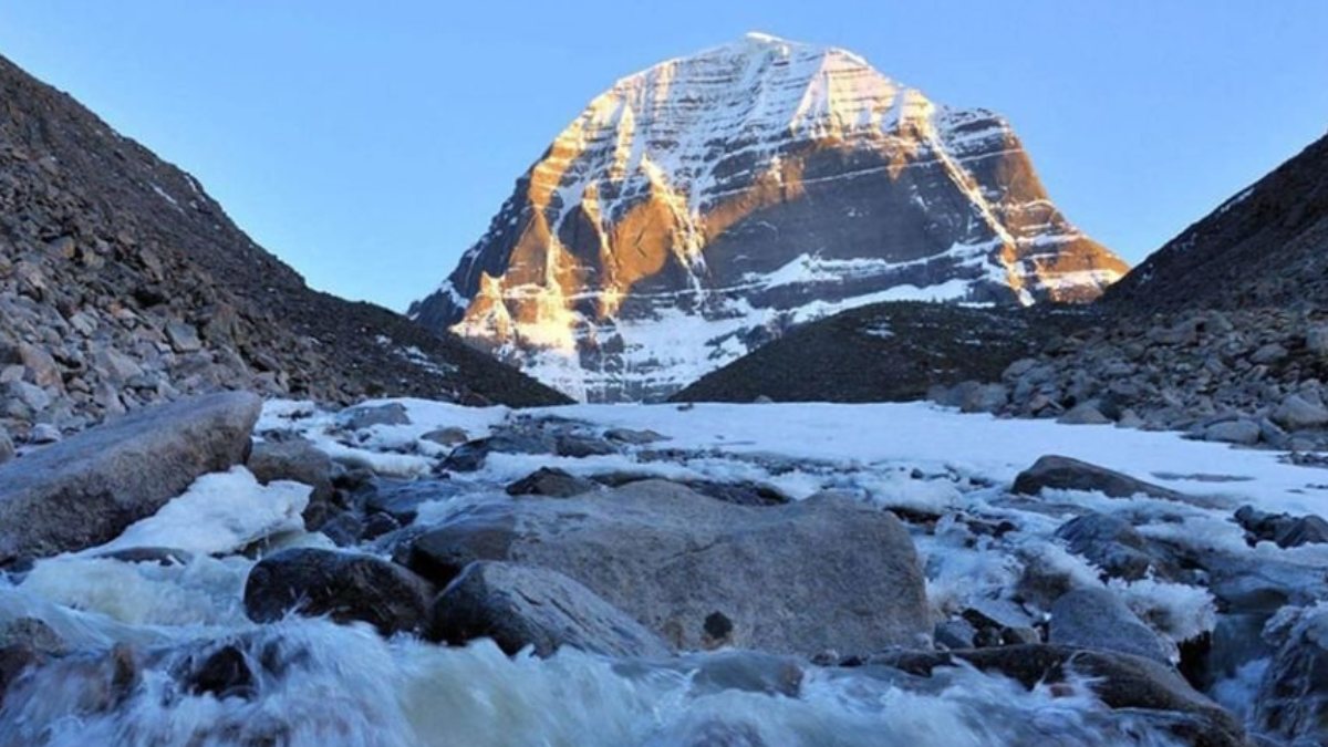 Nepal Flash Floods Disrupt Kailash Mansarovar Yatra, Nearly 400 Pilgrims Reported Out of Contact